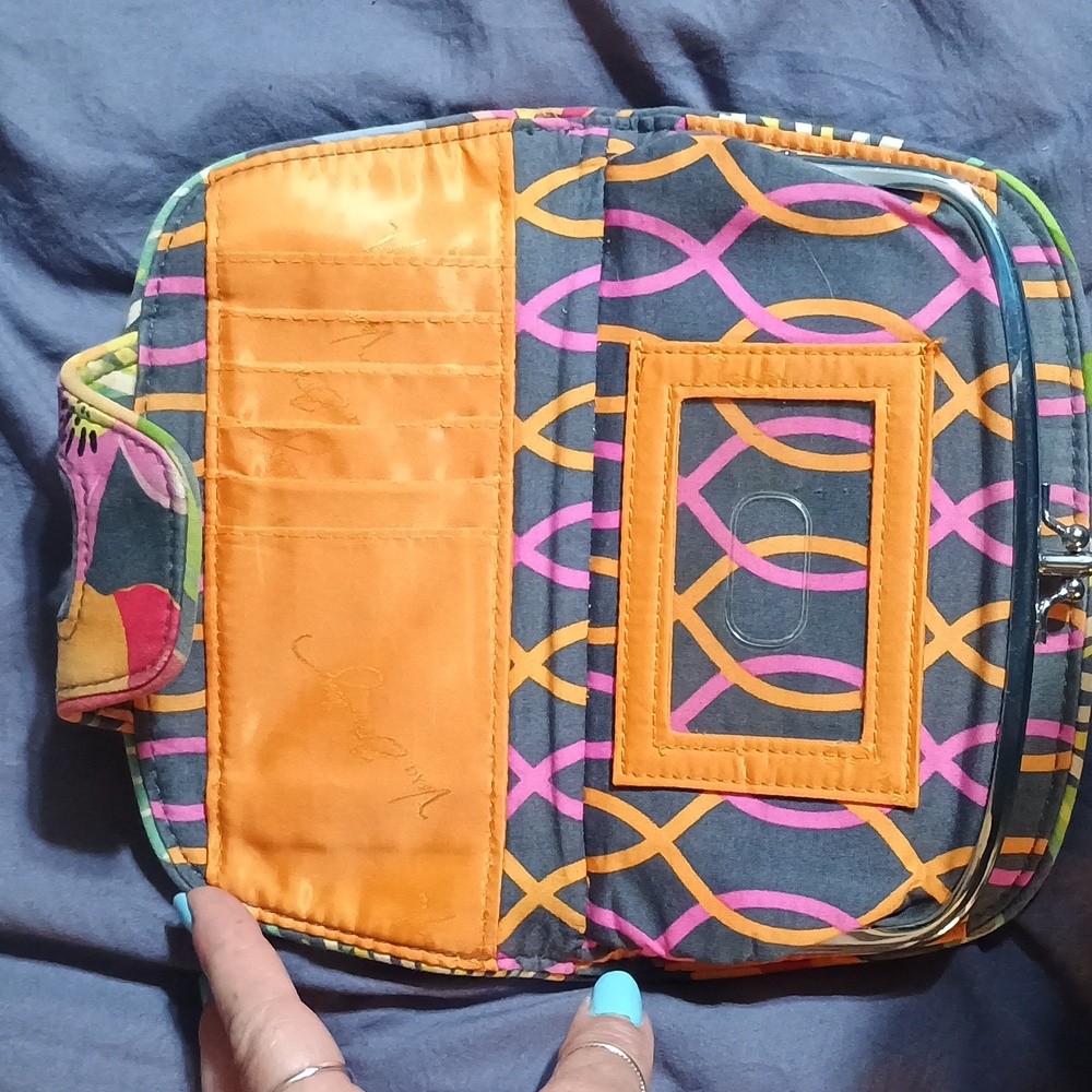 Vera Bradley Floral Patterned Backpack and Wallet Set. - Picture 9 of 9